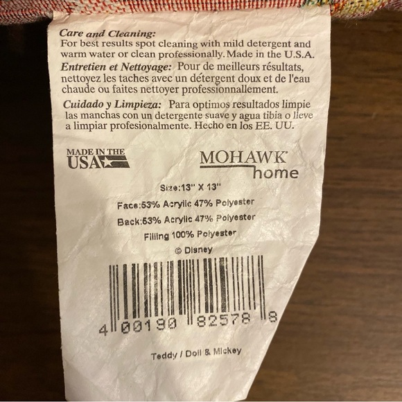 Disney Teddy Bear and Doll weekend 2005 Mickey Mouse Tapestry pillow RARE - Picture 6 of 6